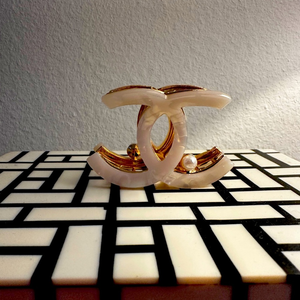 Gold and Cream Hair clip